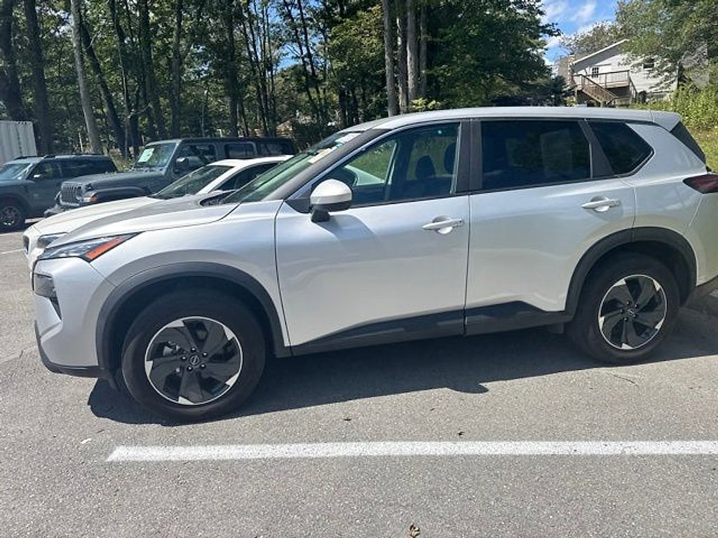 Used 2025 Nissan Rogue SV SUV