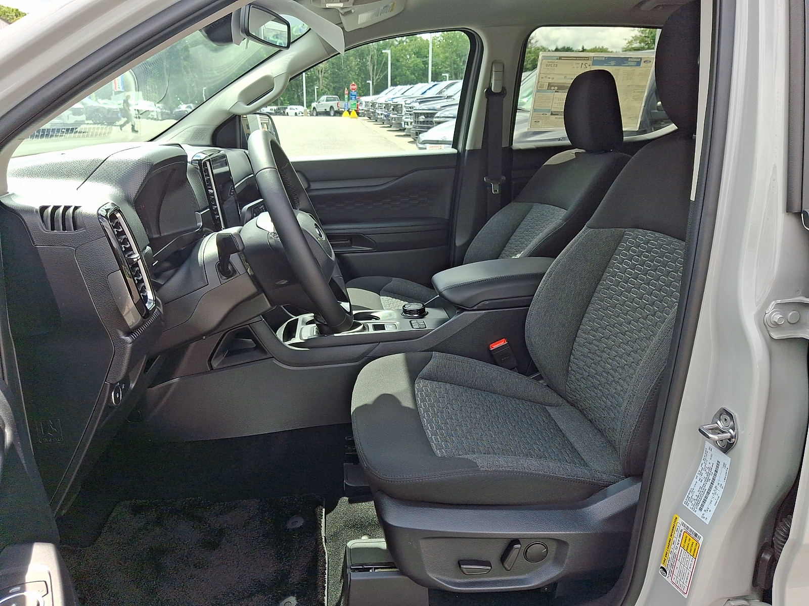 2026 Ford Ranger XLT - Photo 9