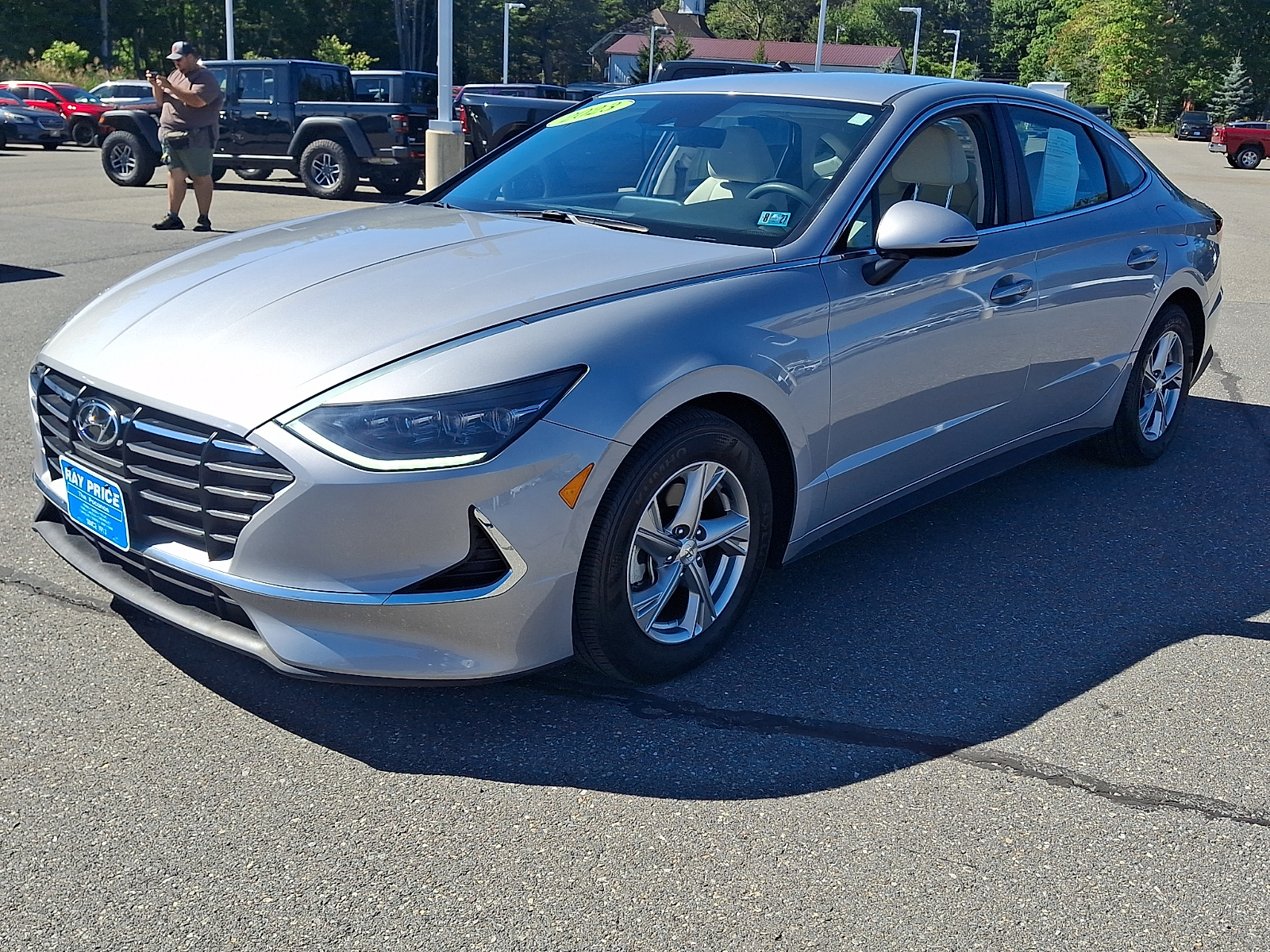 Used 2023 Hyundai Sonata SE Sedan