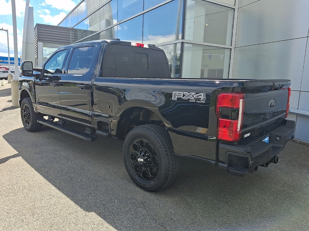 New 2026 Ford F-350 Lariat Truck Crew Cab