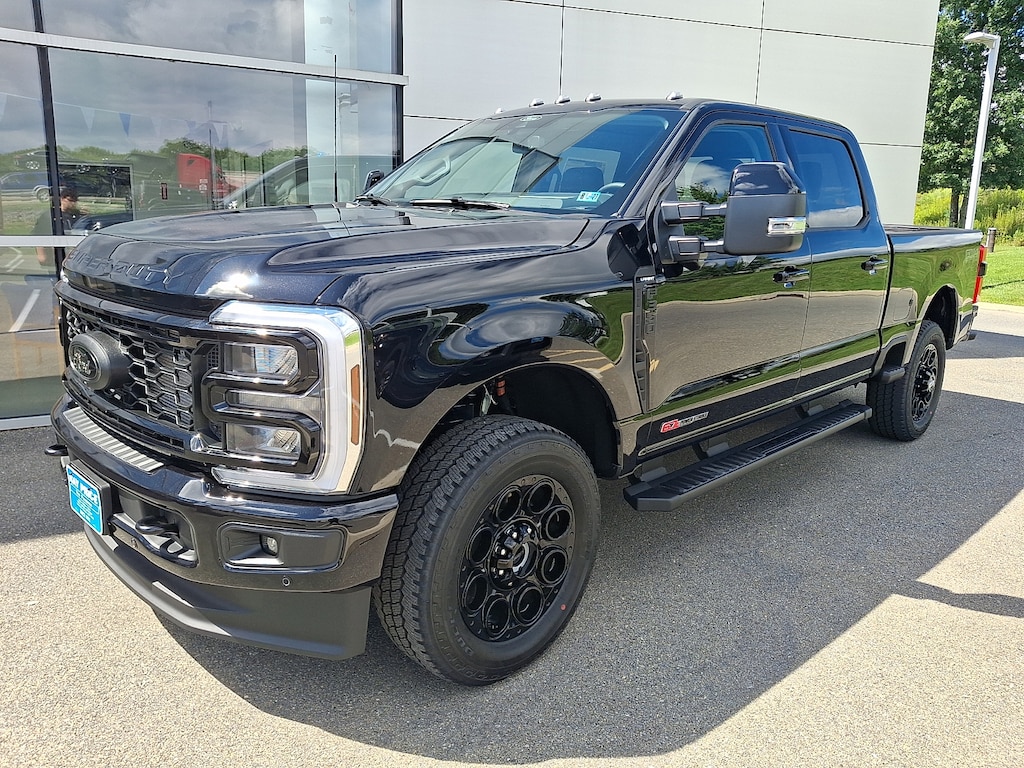 New 2026 Ford F-350 Lariat Truck Crew Cab