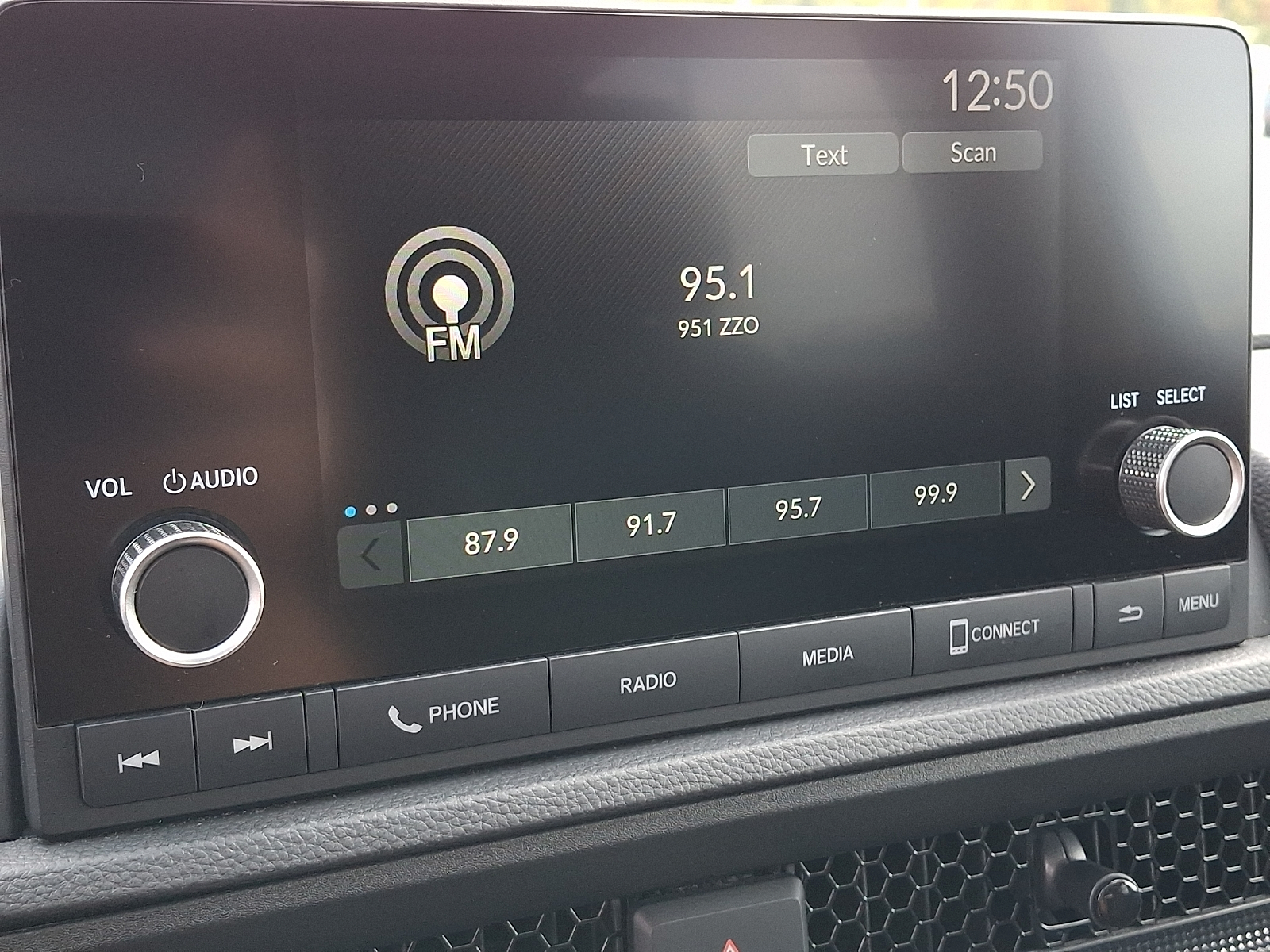 2025 Honda CR-V EX - Photo 18