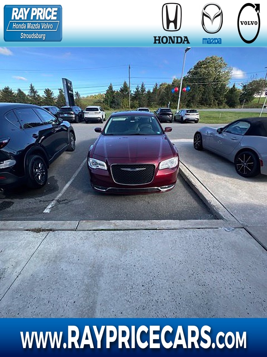 2020 Chrysler 300