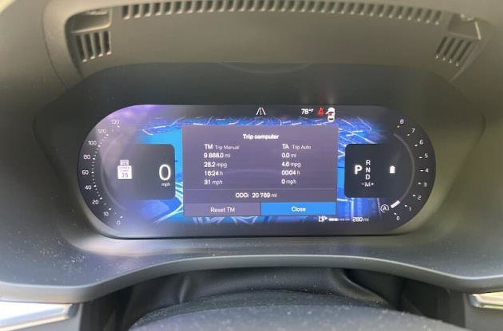Used 2024 Volvo XC60 B5 Plus Dark Theme SUV