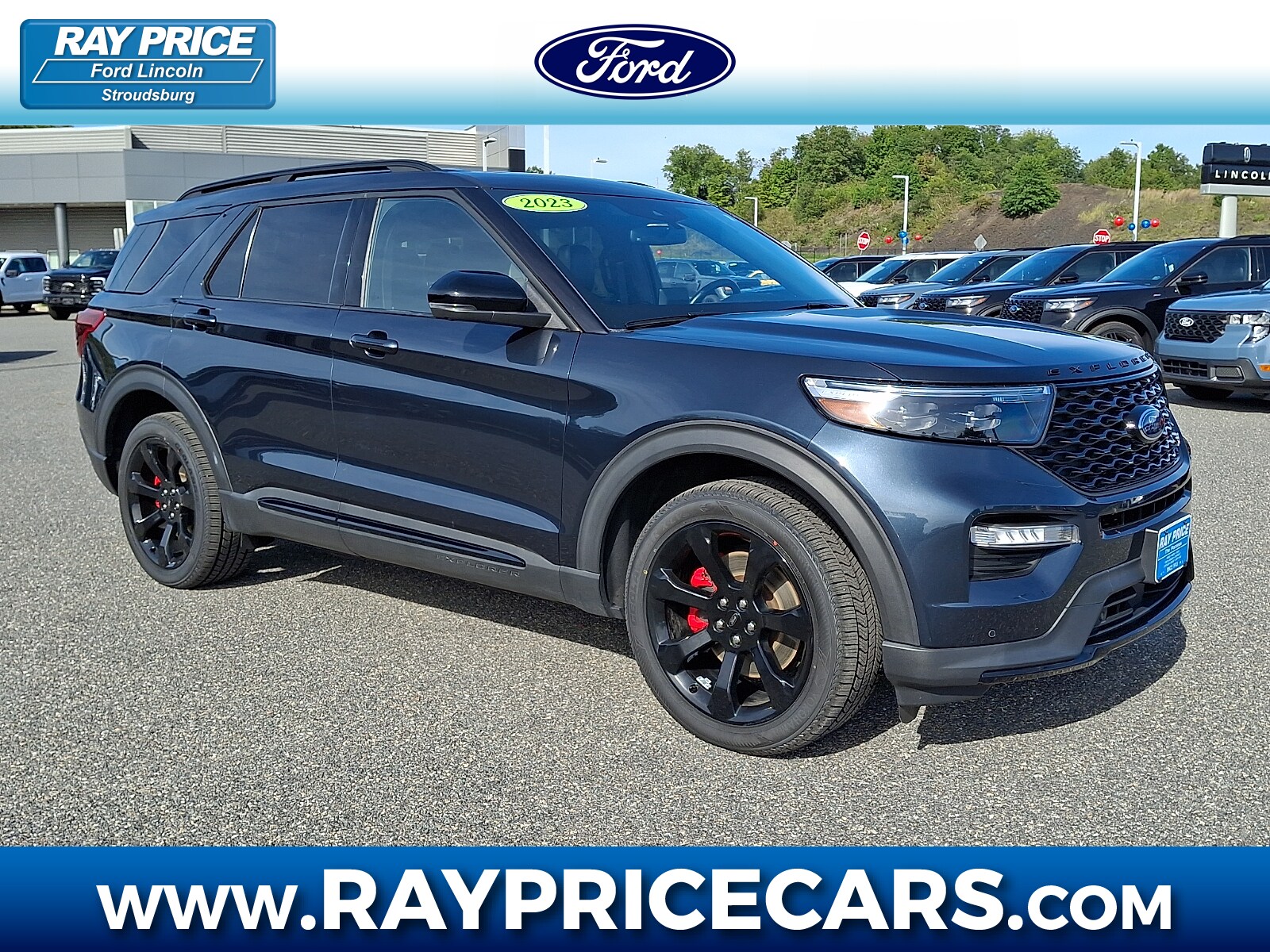 2023 Ford Explorer SUV 