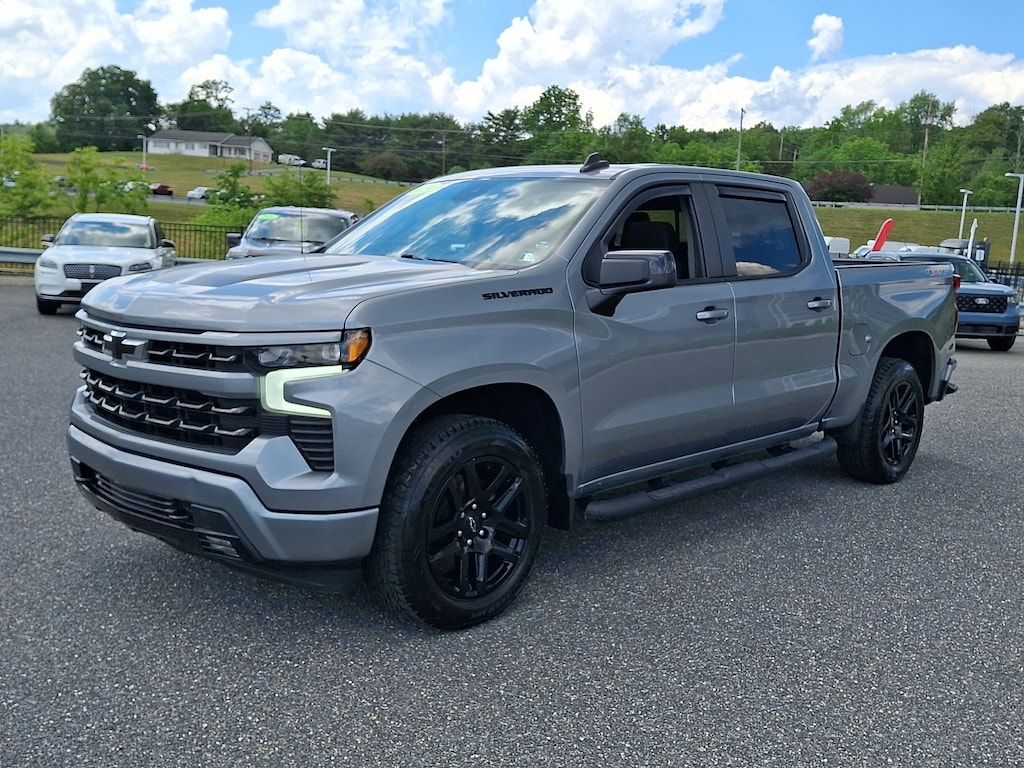 Used 2024 Chevrolet Silverado 1500 4WD Crew Cab Short Bed RST Truck Crew Cab