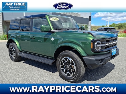 2025 Ford Bronco Outer Banks SUV