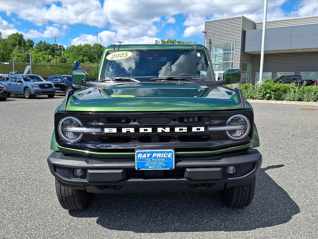Certified 2025 Ford Bronco Outer Banks SUV