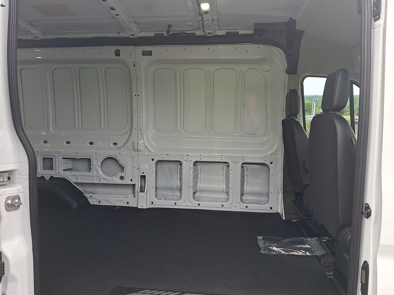 2026 Ford Transit Van Base - Photo 7