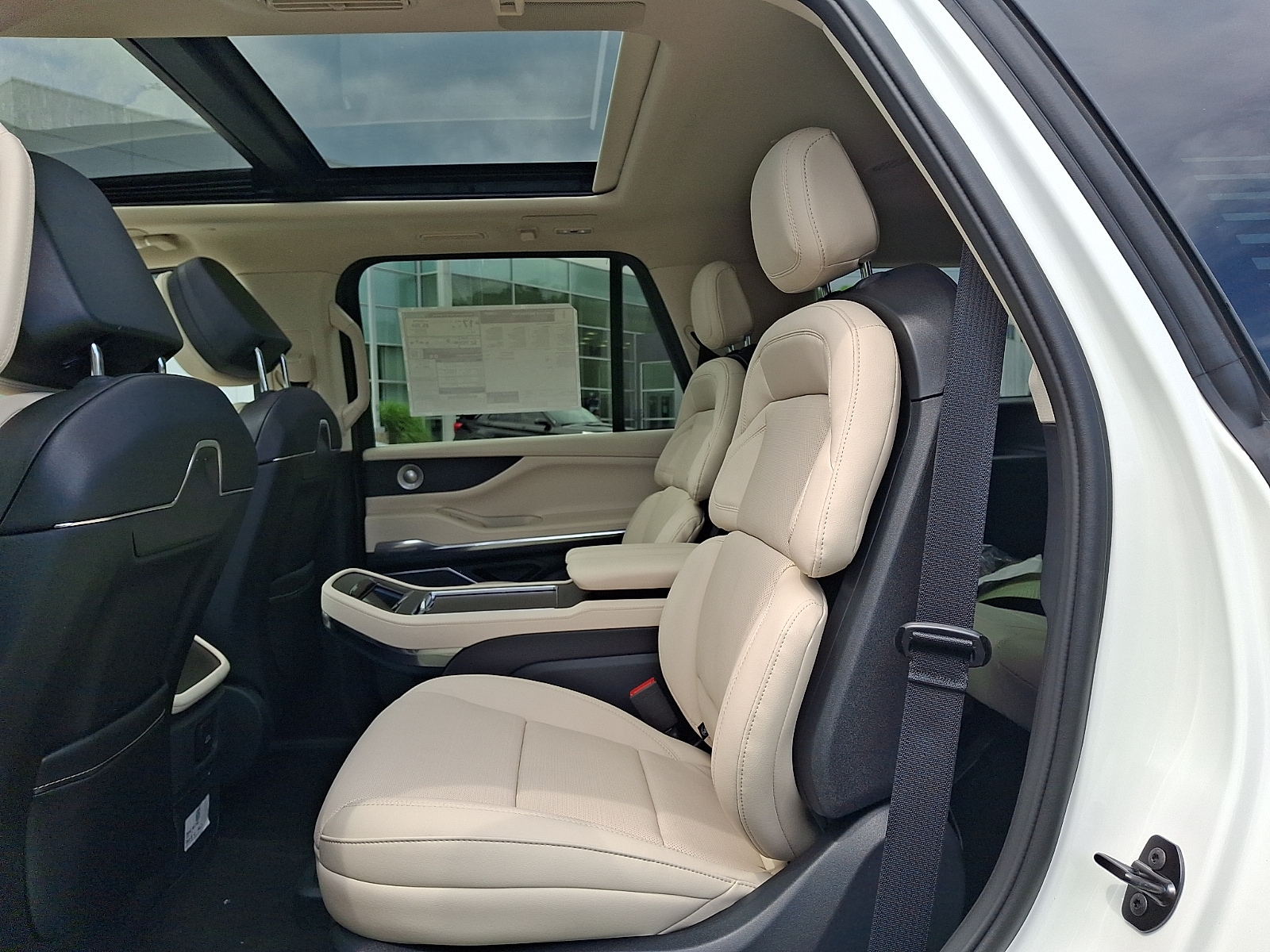 2027 Lincoln Navigator Reserve - Photo 7