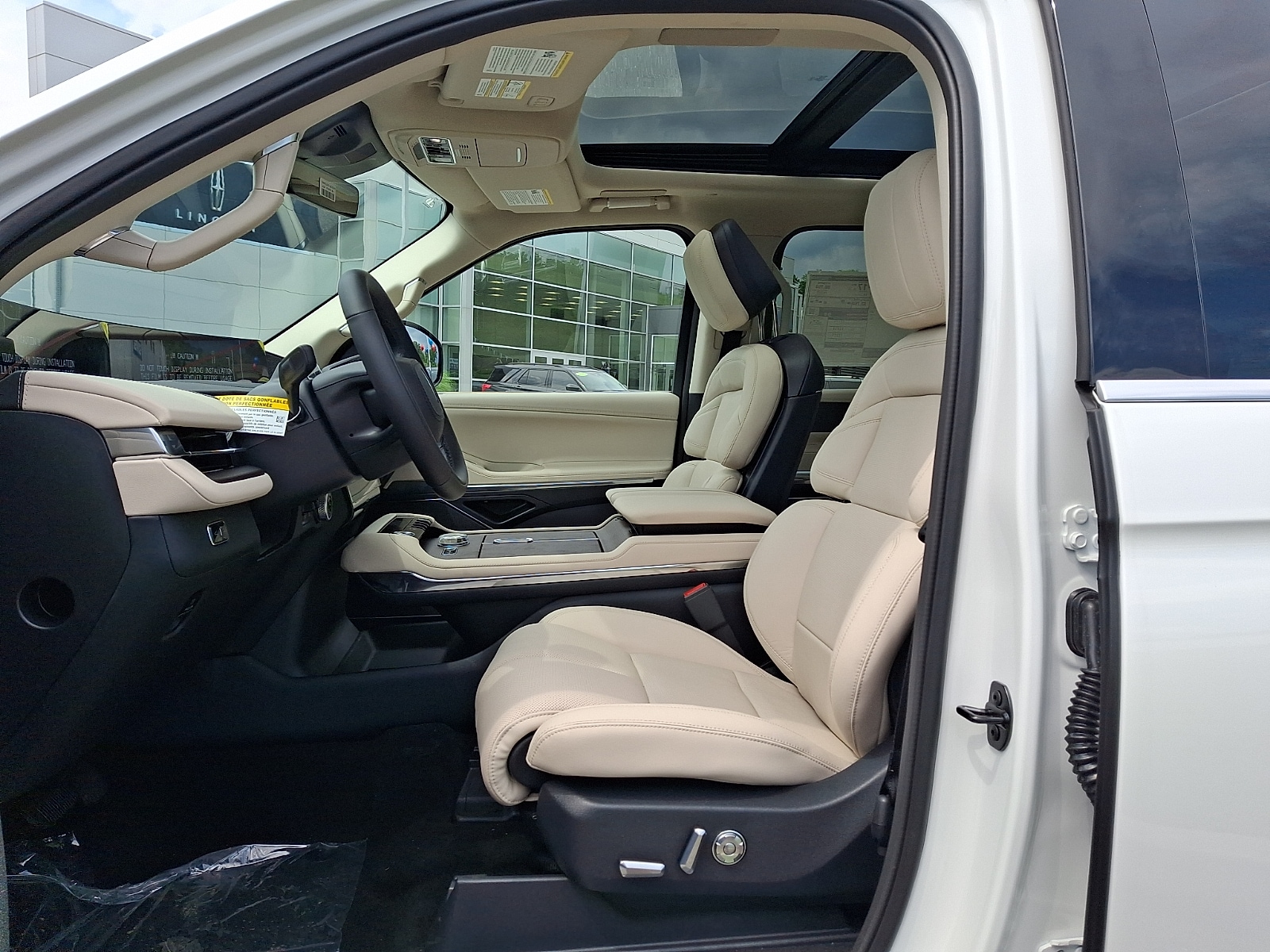 2027 Lincoln Navigator Reserve - Photo 10