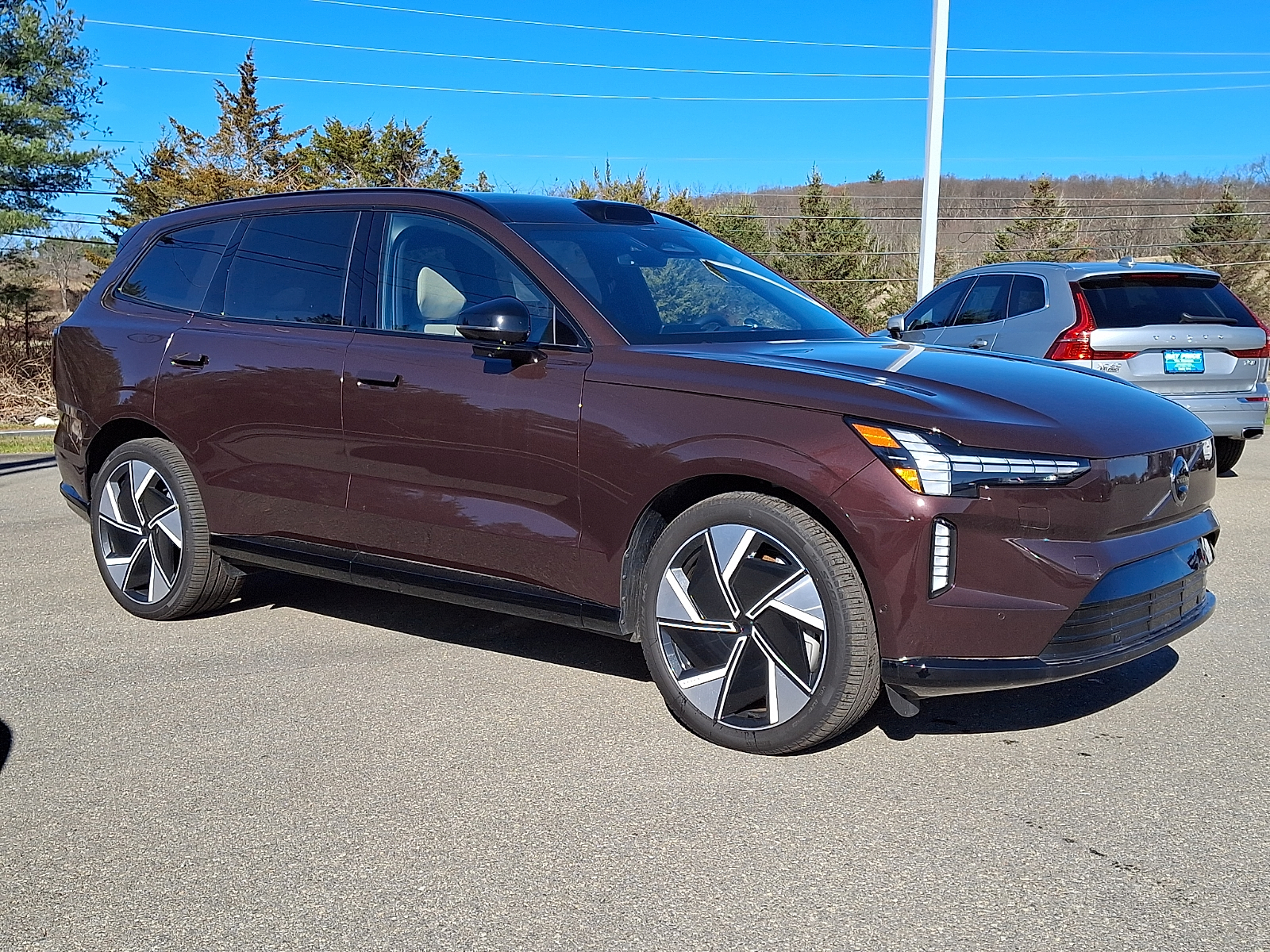  Volvo EX90