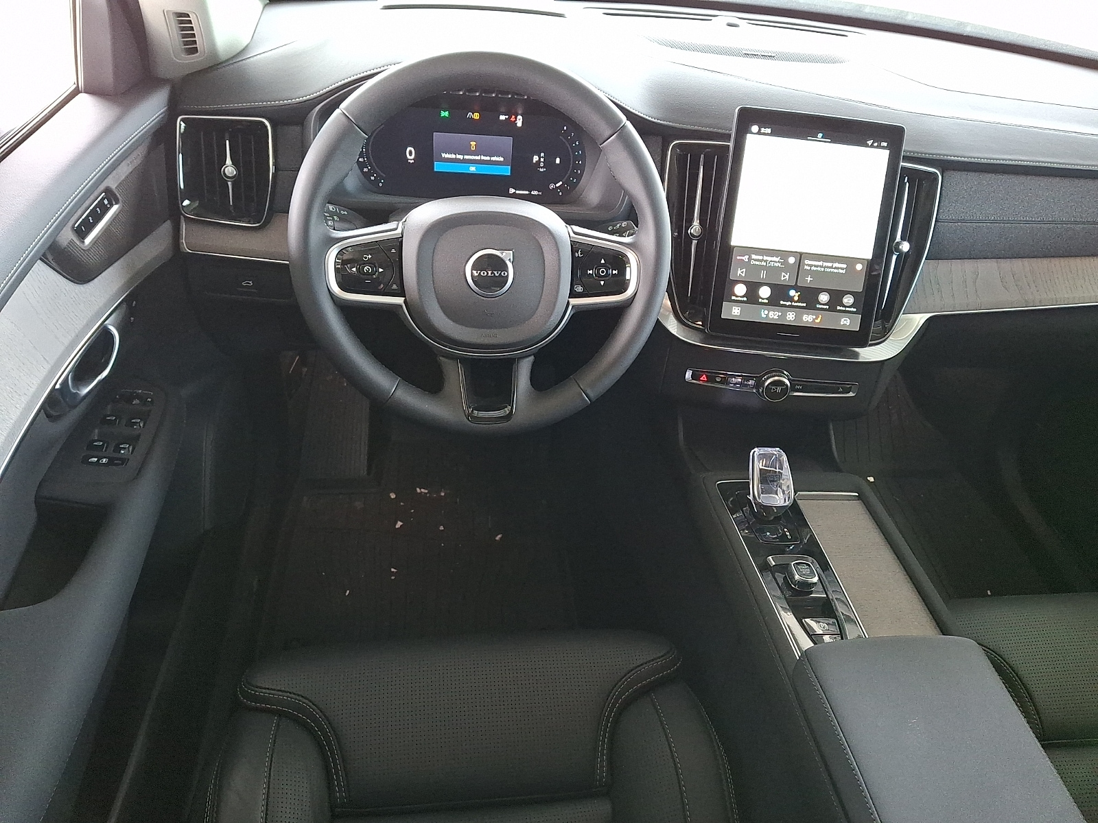 2026 Volvo XC90 Ultra - Photo 8