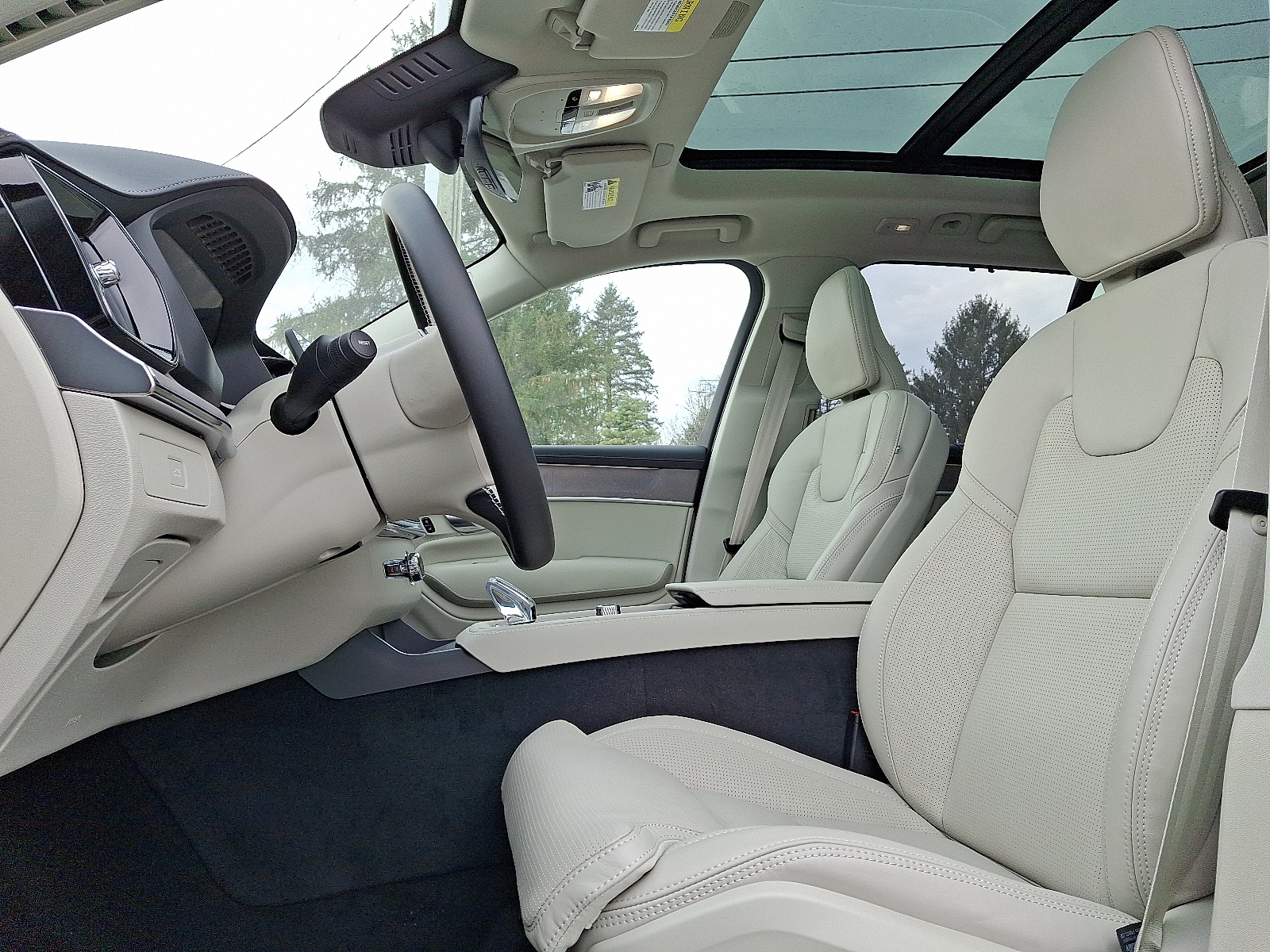 2026 Volvo XC90 Ultra - Photo 9