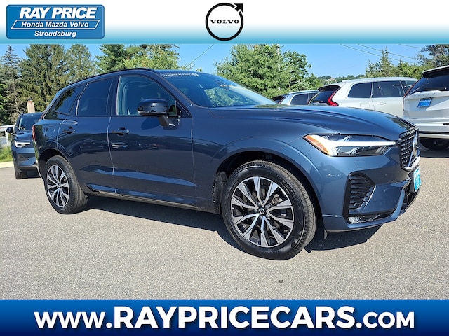 2024 Volvo XC60 B5 Core Dark Theme Sport Utility