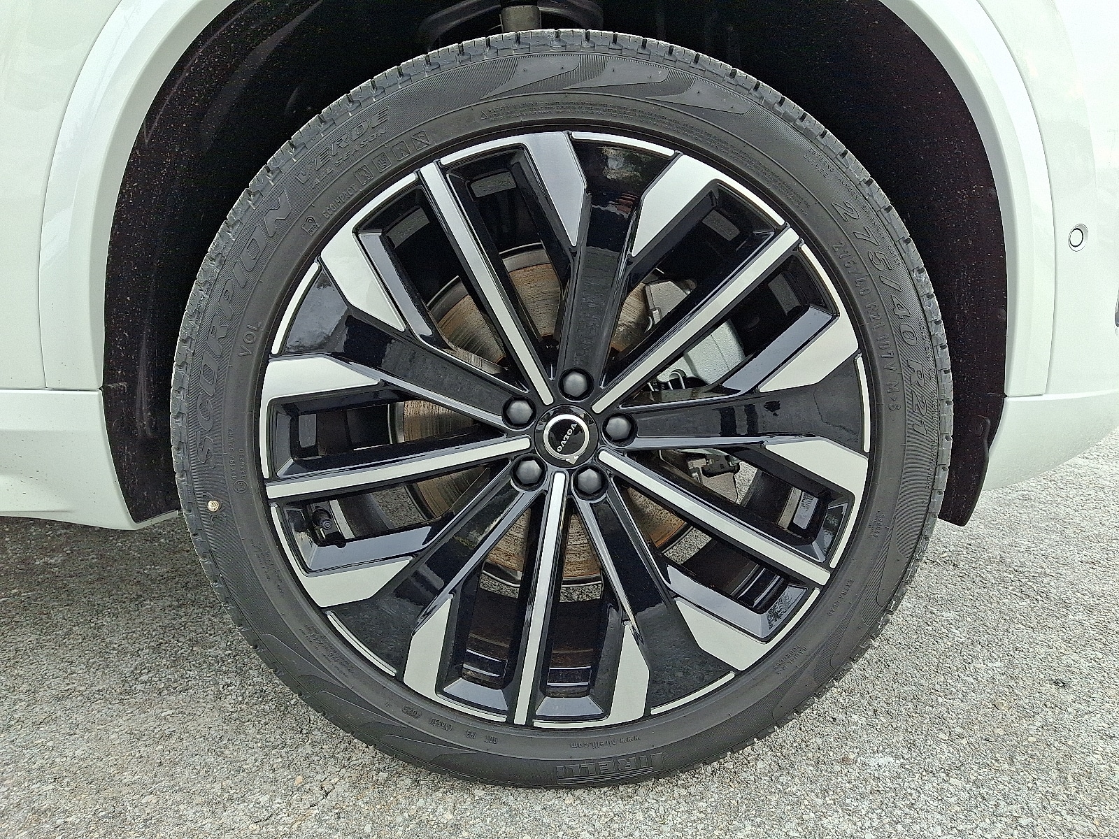 2026 Volvo XC90 Ultra - Photo 6