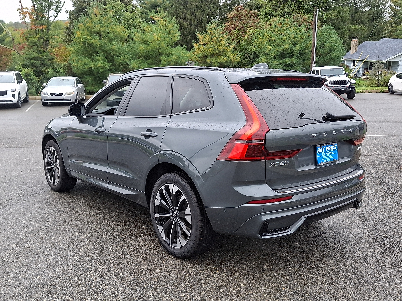 New 2026 Volvo XC60 B5 Plus SUV