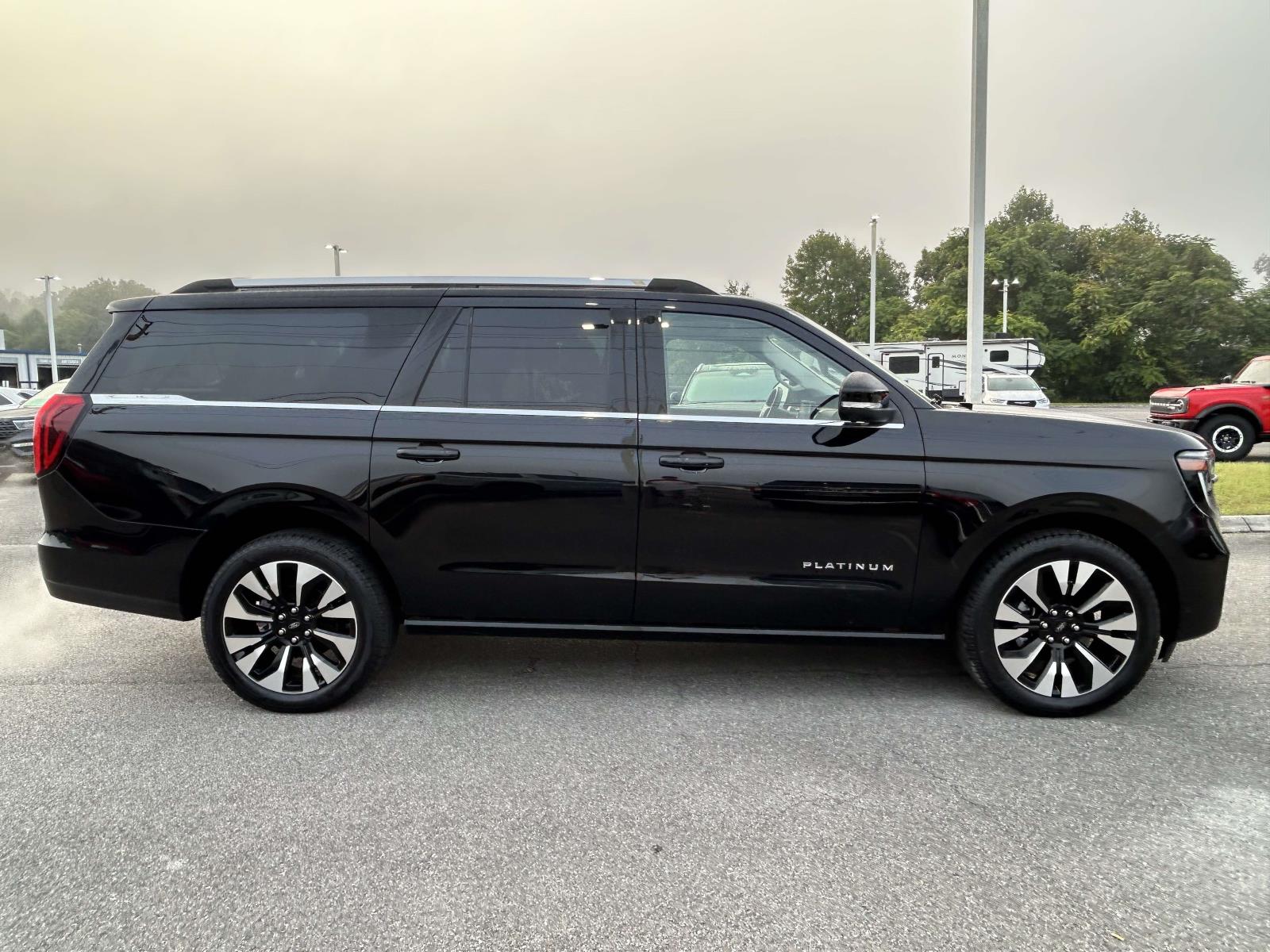 Used 2025 Ford Expedition Max Platinum 4x4 Sport Utility