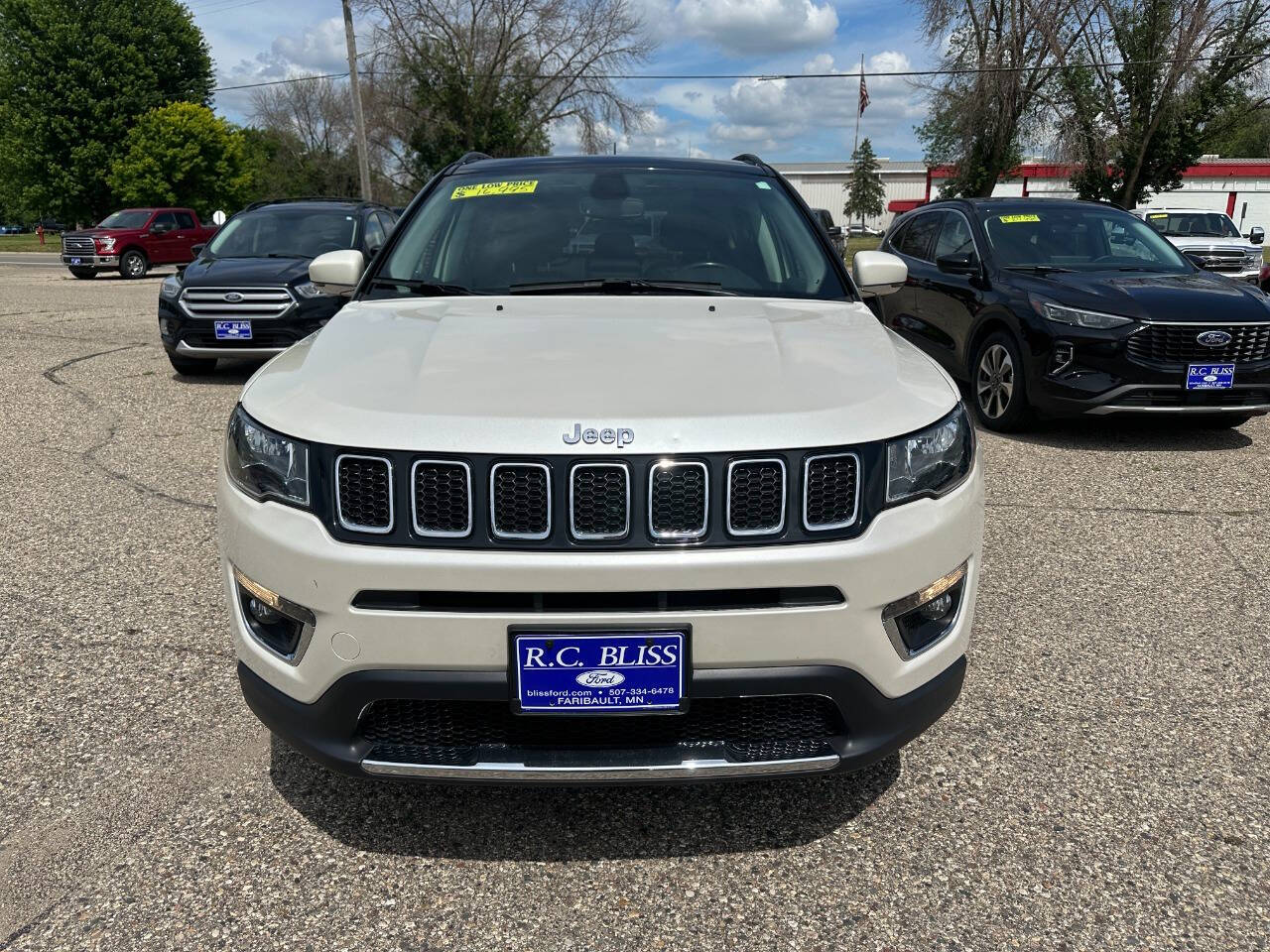 Used 2020 Jeep Compass Limited with VIN 3C4NJDCB7LT146586 for sale in Faribault, Minnesota