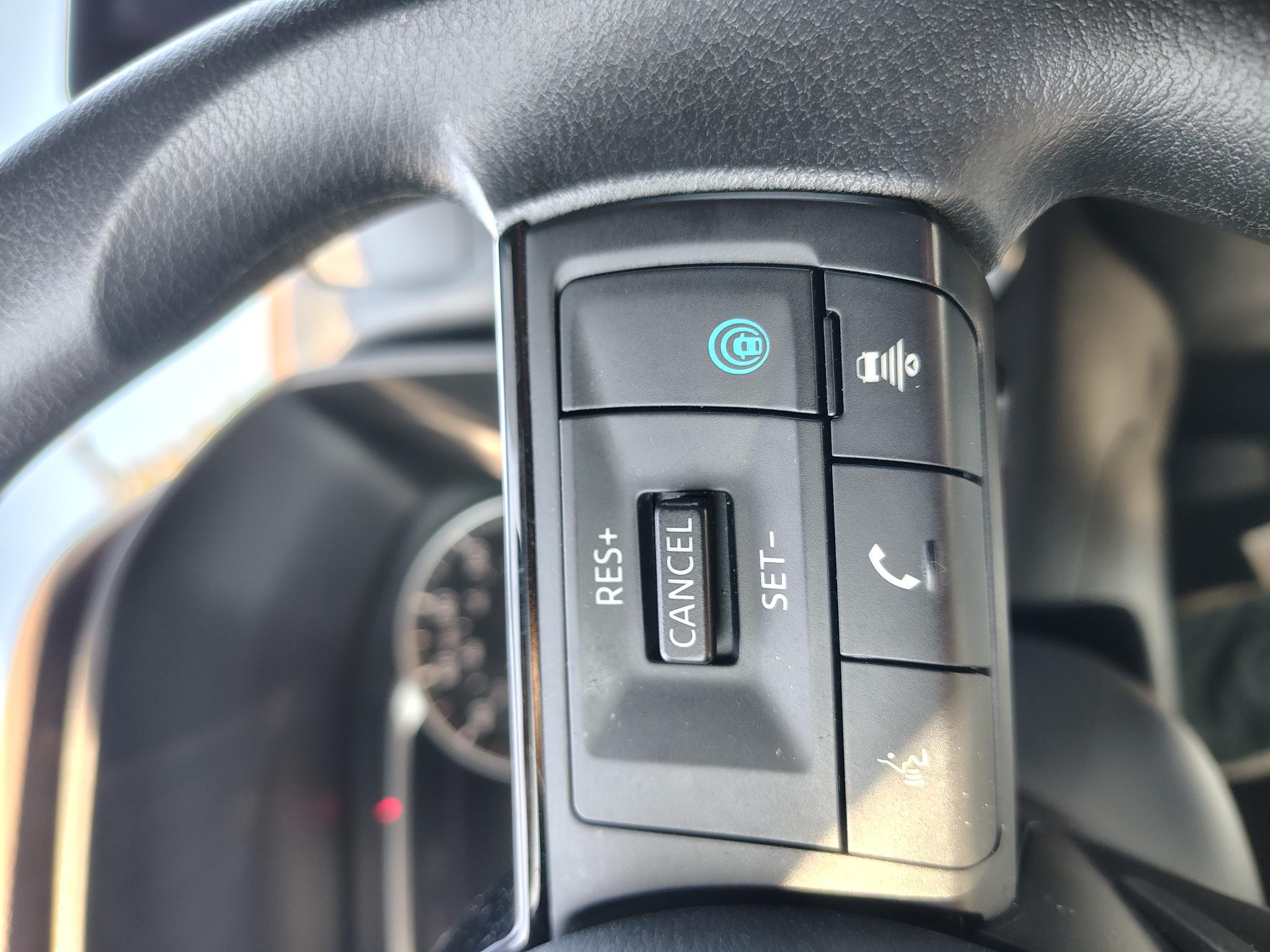 2023 Nissan Rogue SV - Photo 16