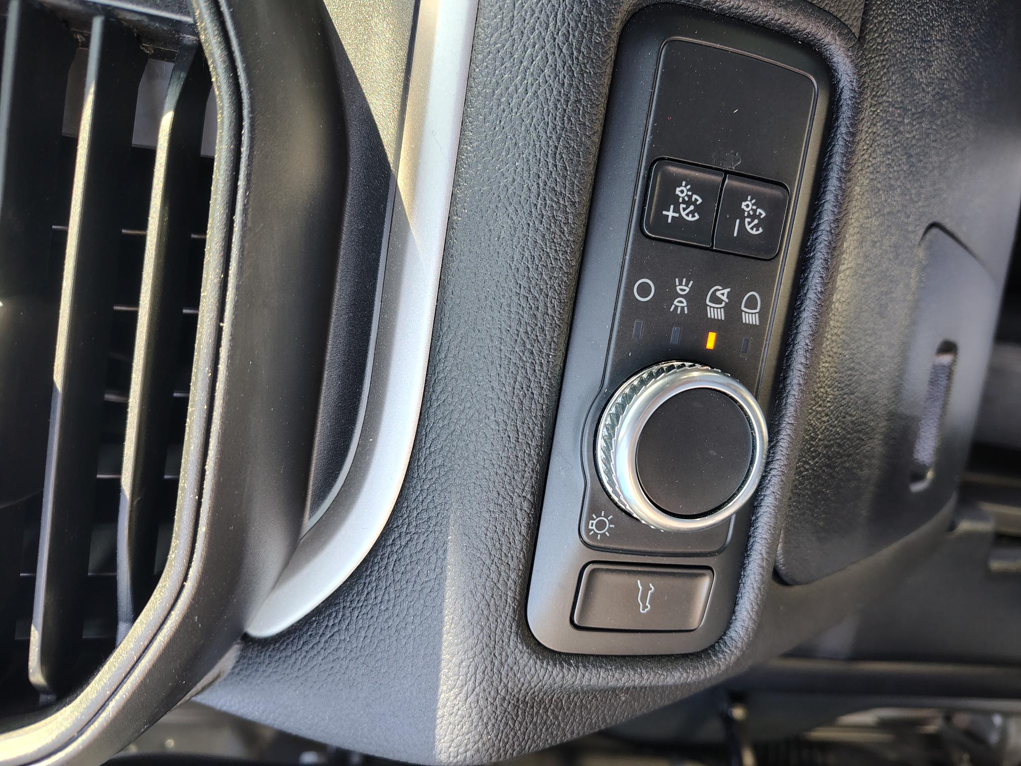 2021 Ford Explorer XLT - Photo 13