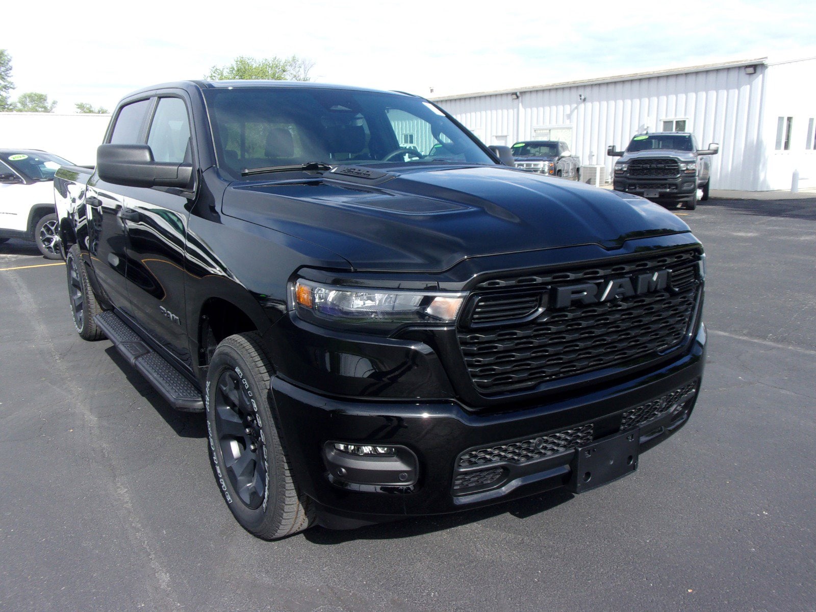2026 RAM 1500 Pickup Express