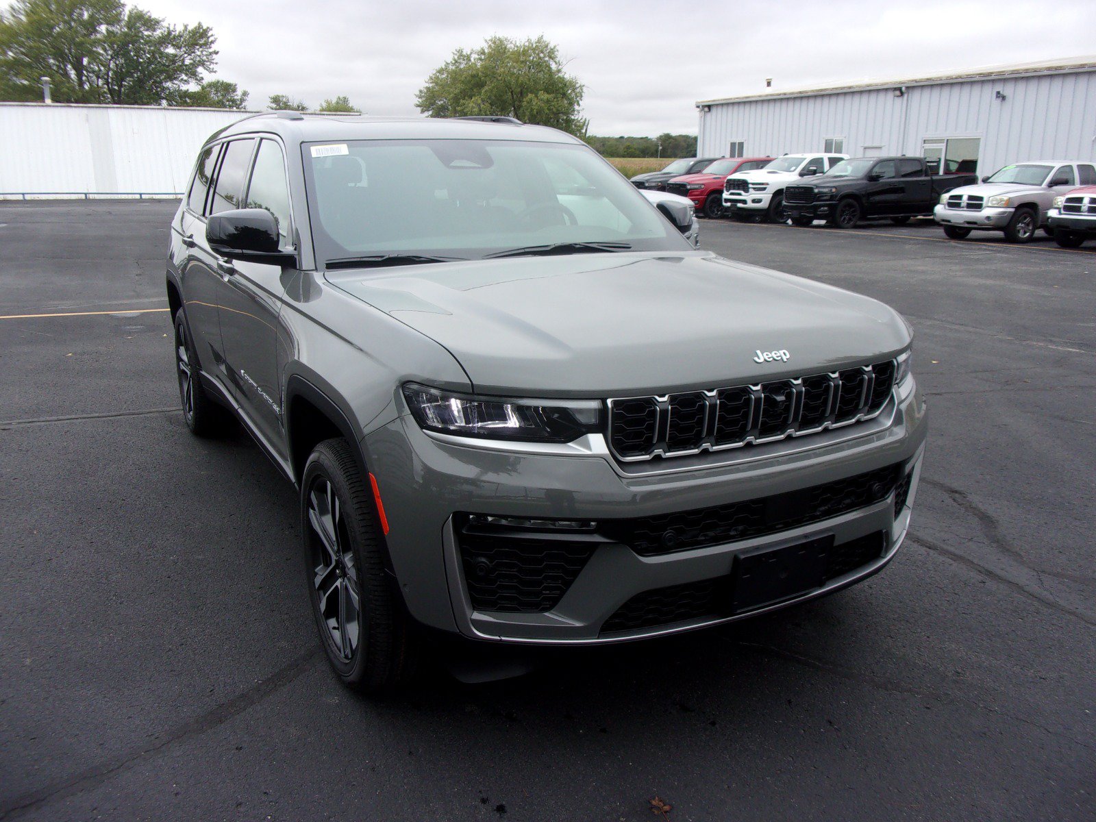 2027 Jeep Grand Cherokee L Limited