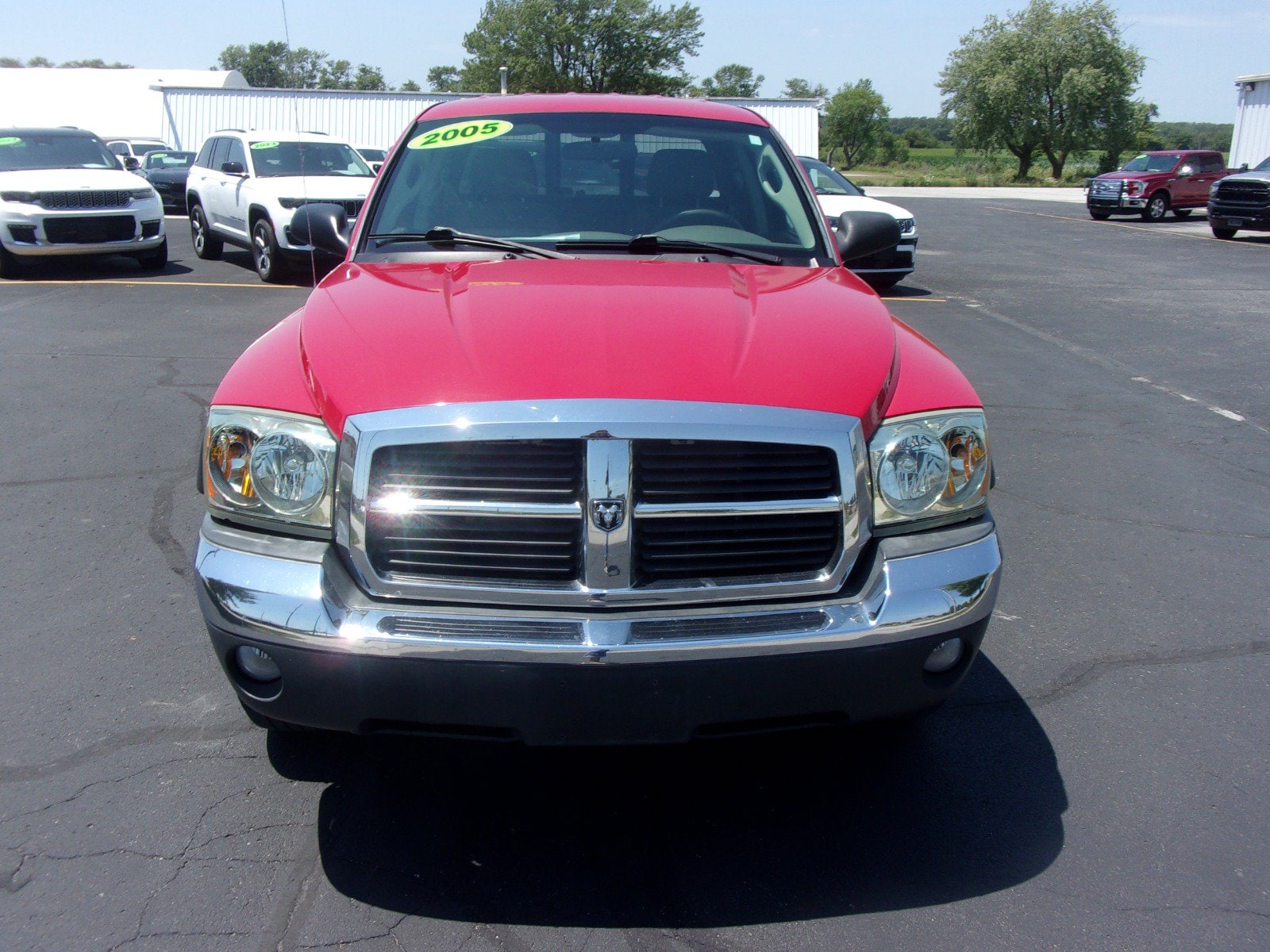 Used 2005 Dodge Dakota SLT with VIN 1D7HW48NX5S102206 for sale in Red Oak, IA