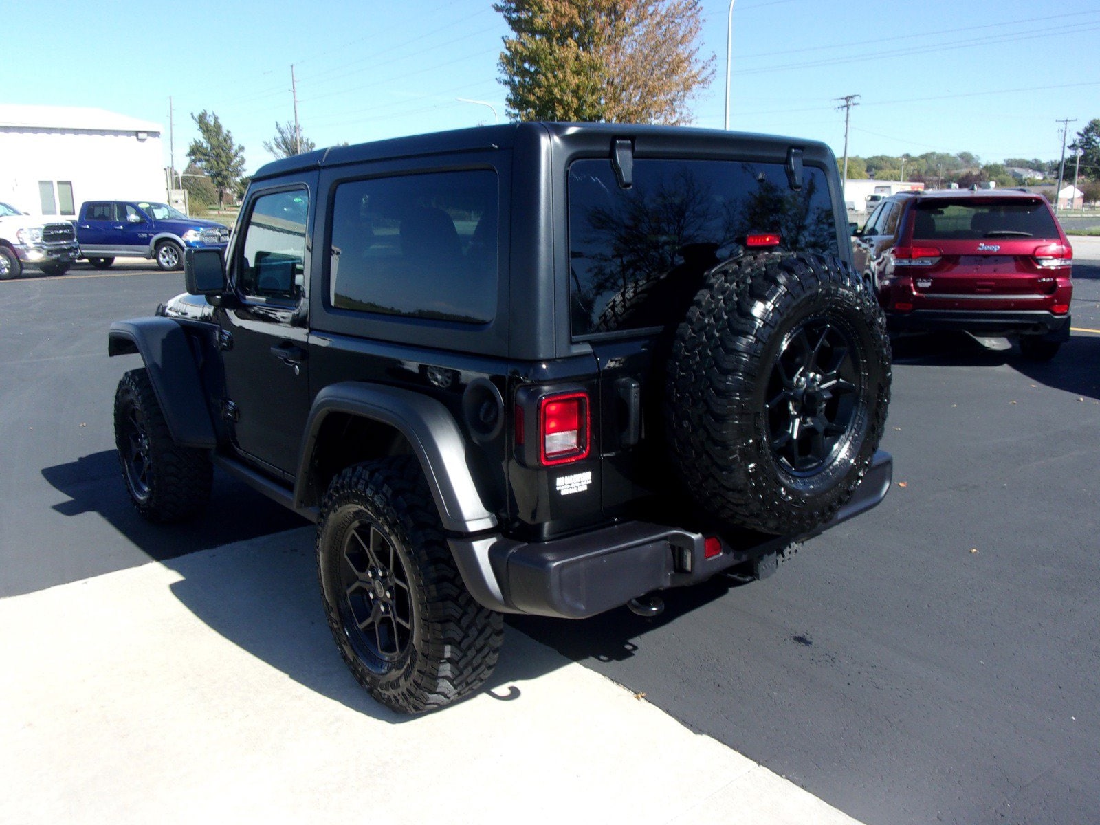 2025 Jeep Wrangler 2-Door Willys - Photo 5