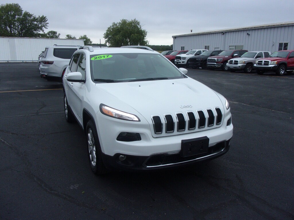 Used 2017 Jeep Cherokee Limited 4x4 SUV