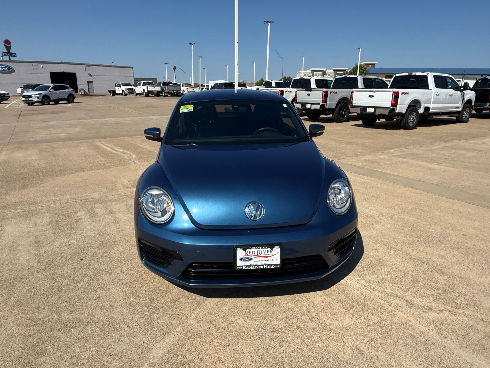 Used 2018 Volkswagen Beetle S with VIN 3VWFD7AT6JM702562 for sale in Durant, OK
