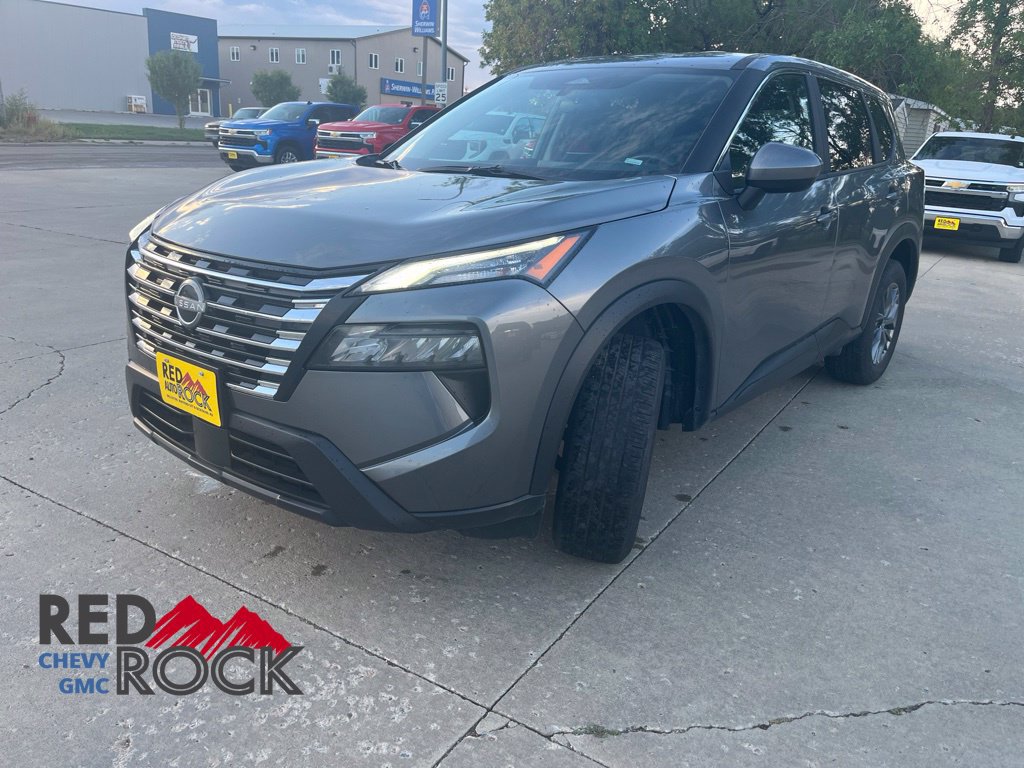 Used 2026 Nissan Rogue SV