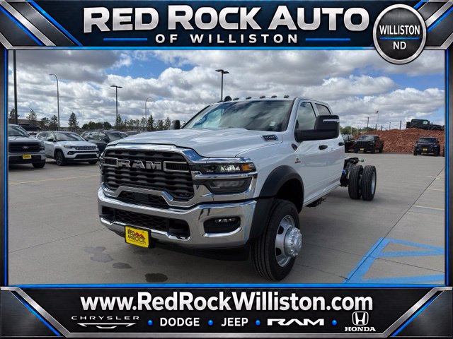 2026 Ram 5500 Chassis Cab TRADESMAN  CREW  4X4 84' CA Pickup