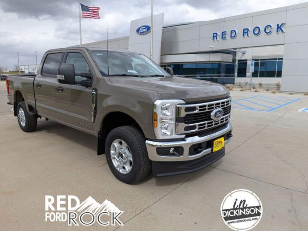 New 2026 Ford F-350 XLT Truck Crew Cab
