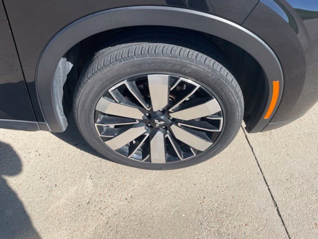 Certified 2025 Mitsubishi Outlander SE SUV