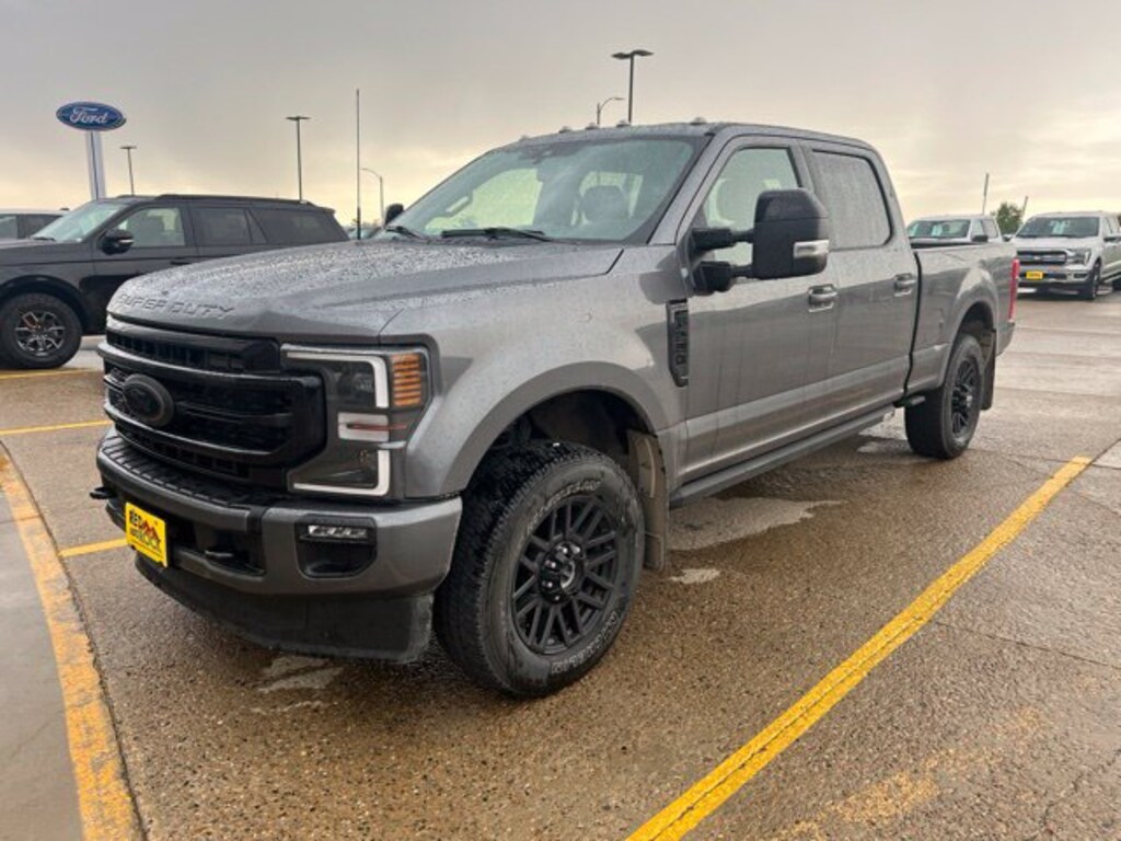 Used 2022 Ford F-250 Lariat Truck Crew Cab