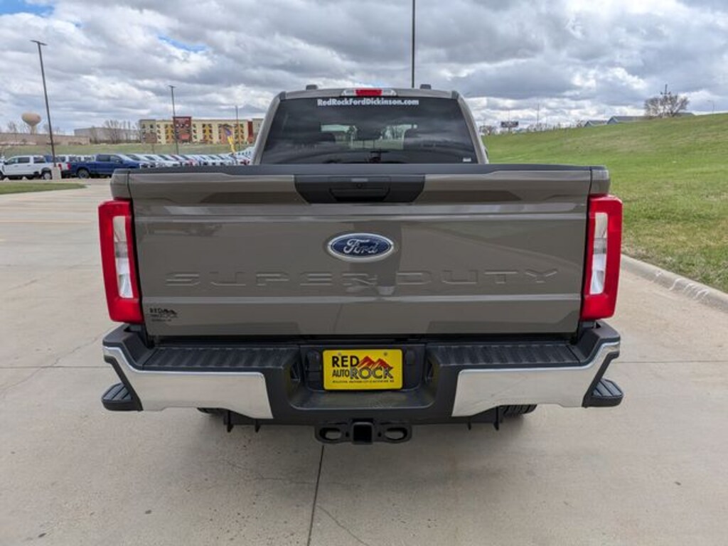 New 2026 Ford F-350 XLT Truck Crew Cab