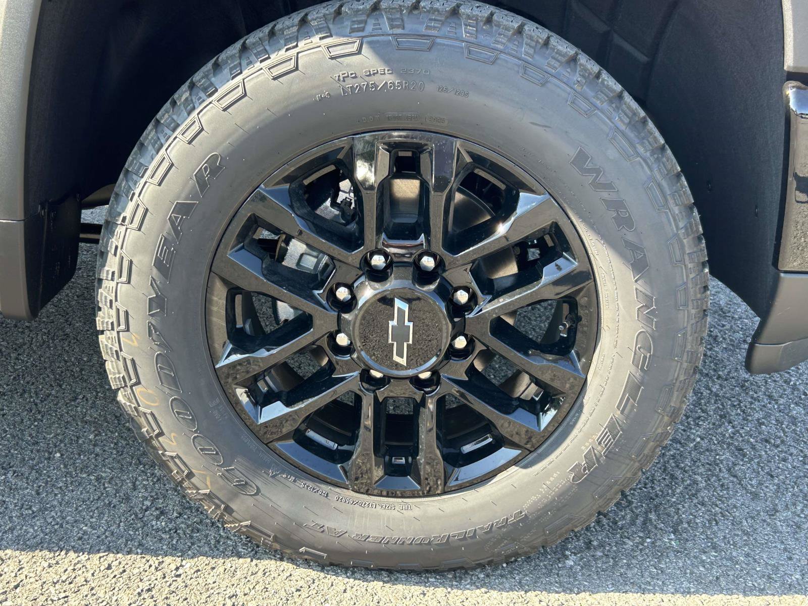 2026 Chevrolet Silverado 2500 HD Custom - Photo 9