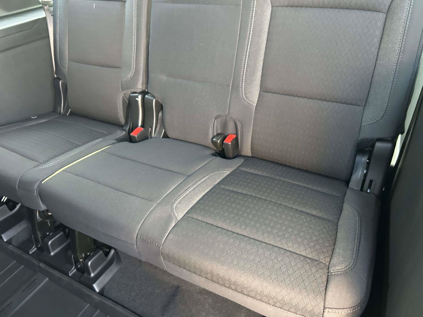 2026 Chevrolet Suburban LS - Photo 13