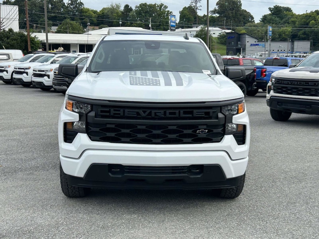 New 2026 Chevrolet Silverado 1500 Custom Truck
