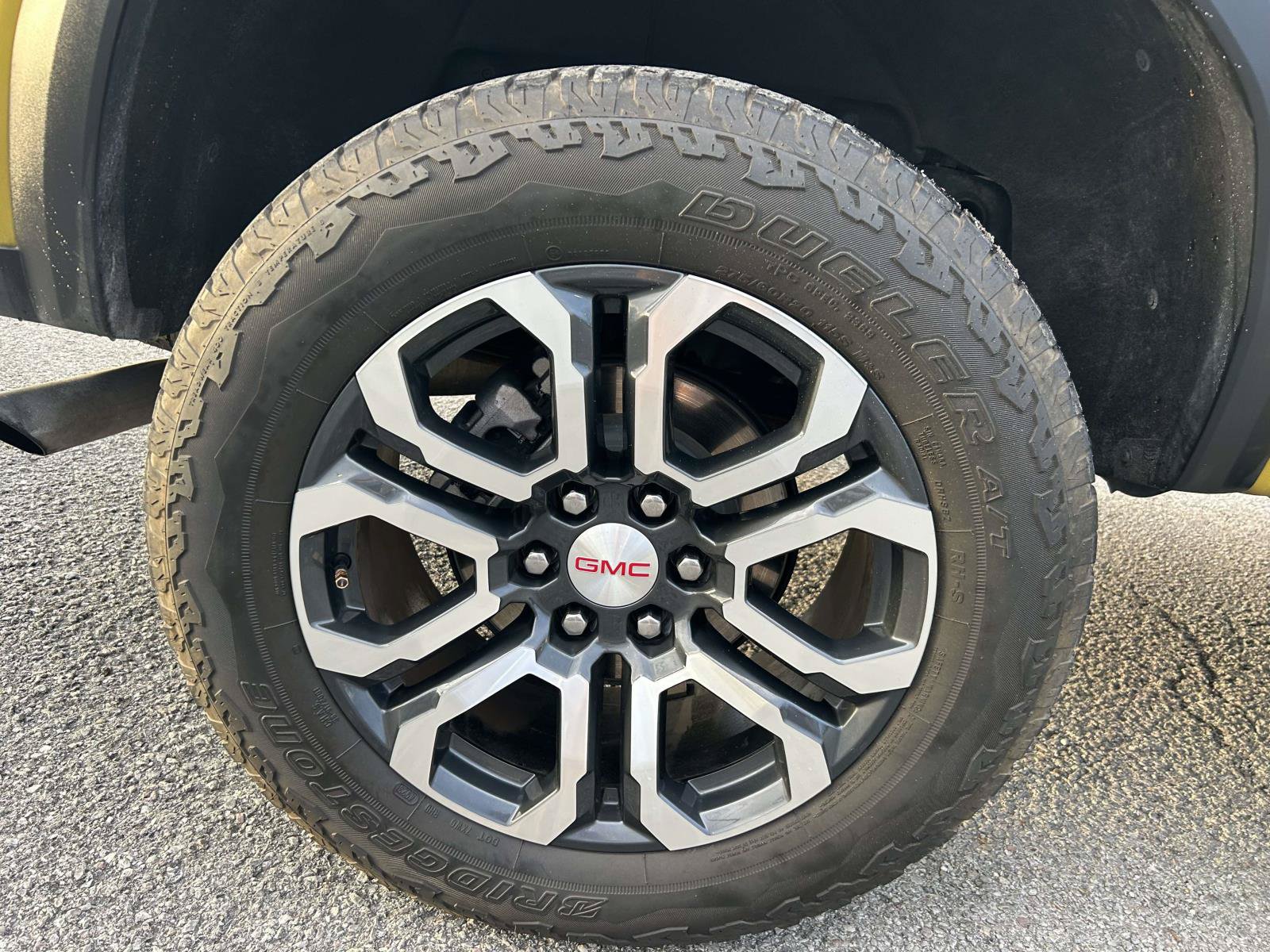 2024 GMC Canyon AT4 - Photo 11