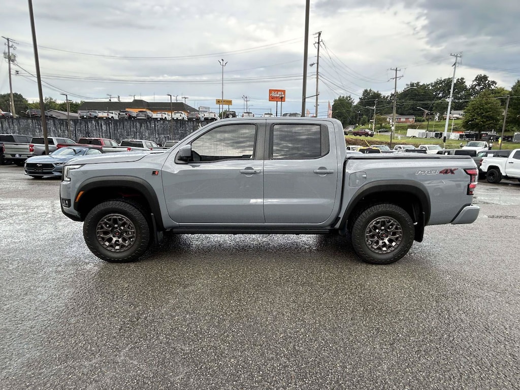 Used 2026 Nissan Frontier PRO-4X w/R Package Truck Crew Cab