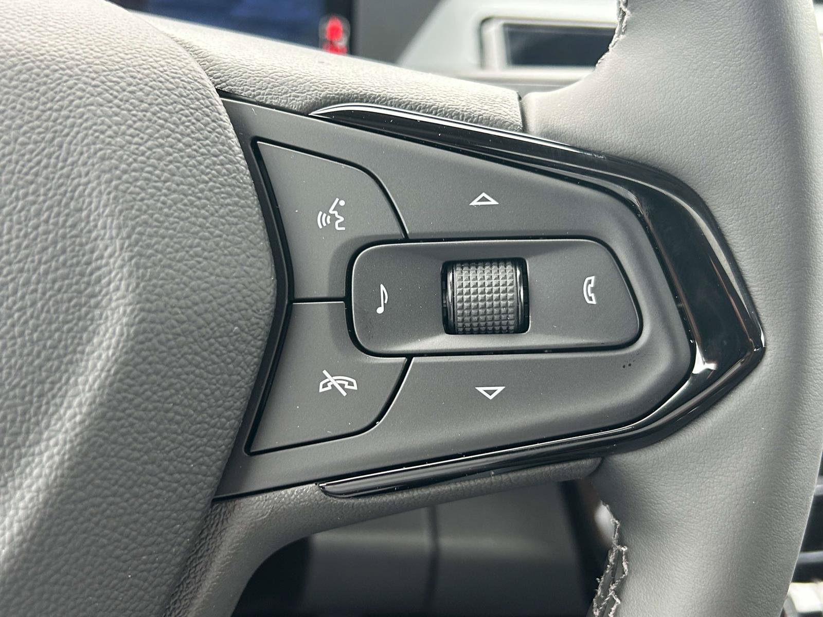 2027 Chevrolet Bolt RS - Photo 21