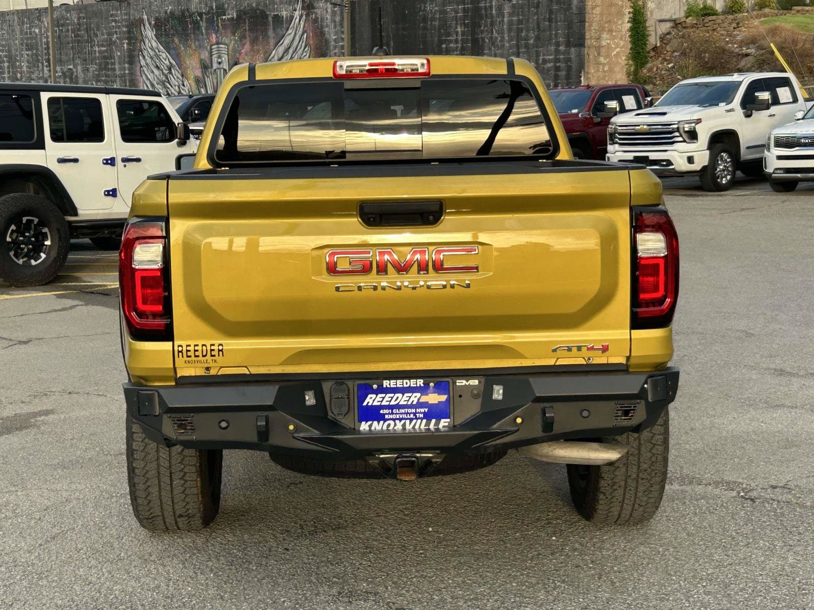 2024 GMC Canyon AT4 - Photo 6