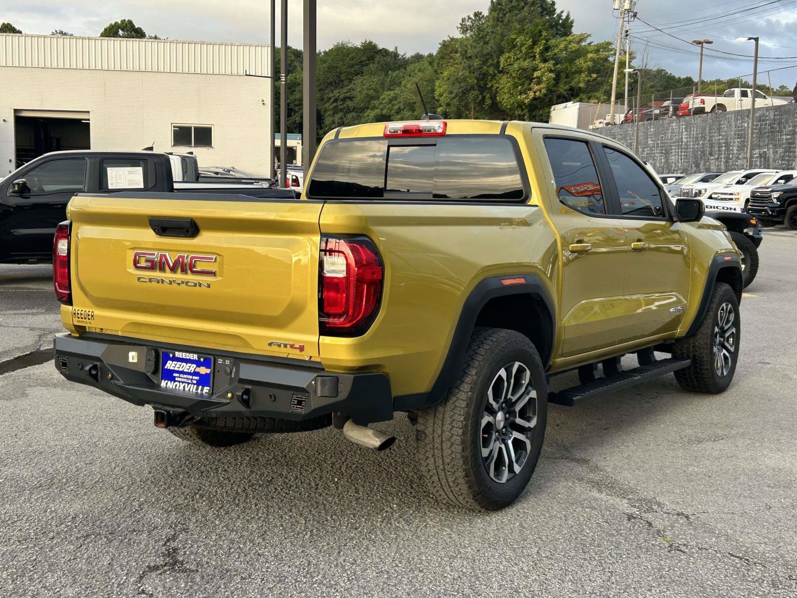 2024 GMC Canyon AT4 - Photo 7