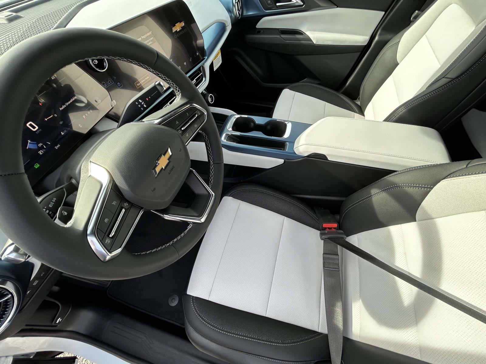 2026 Chevrolet Equinox EV 2LT - Photo 9