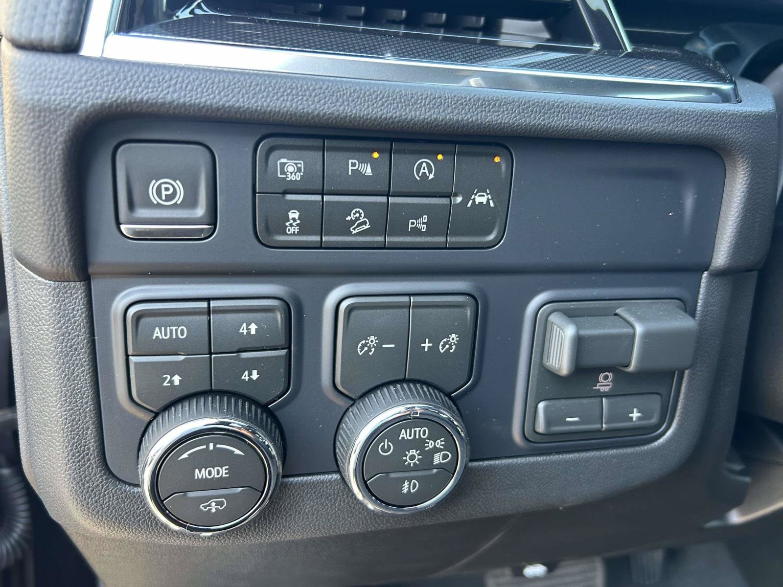 2026 Chevrolet Tahoe RST - Photo 21
