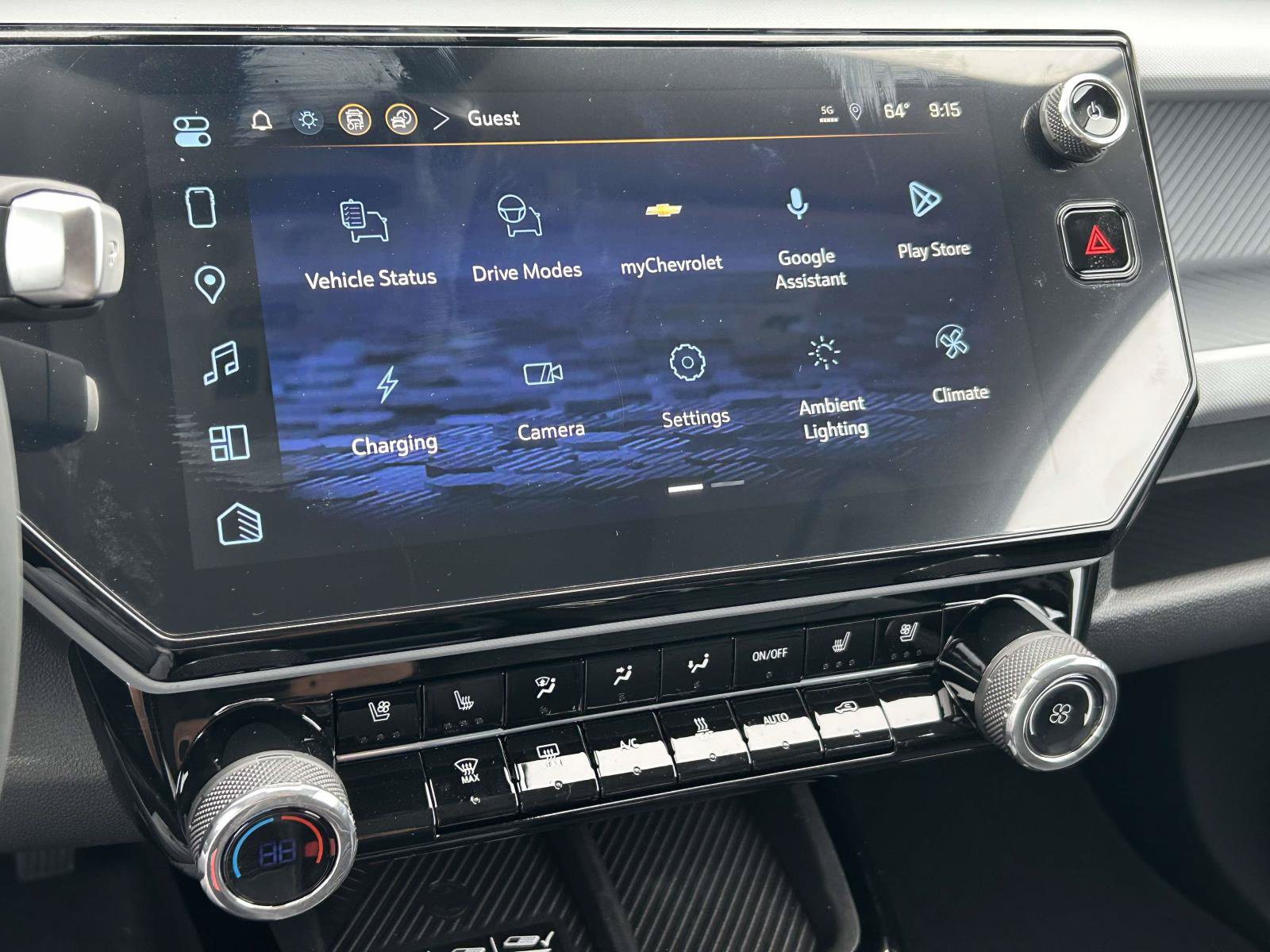 2027 Chevrolet Bolt RS - Photo 24