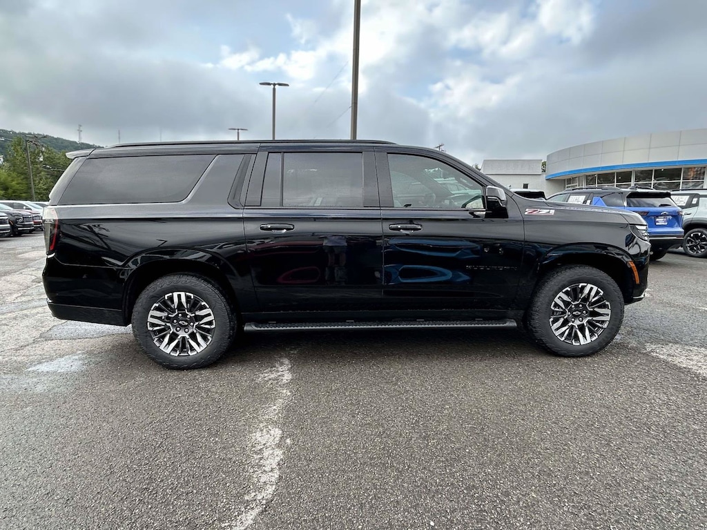 New 2026 Chevrolet Suburban Z71 SUV