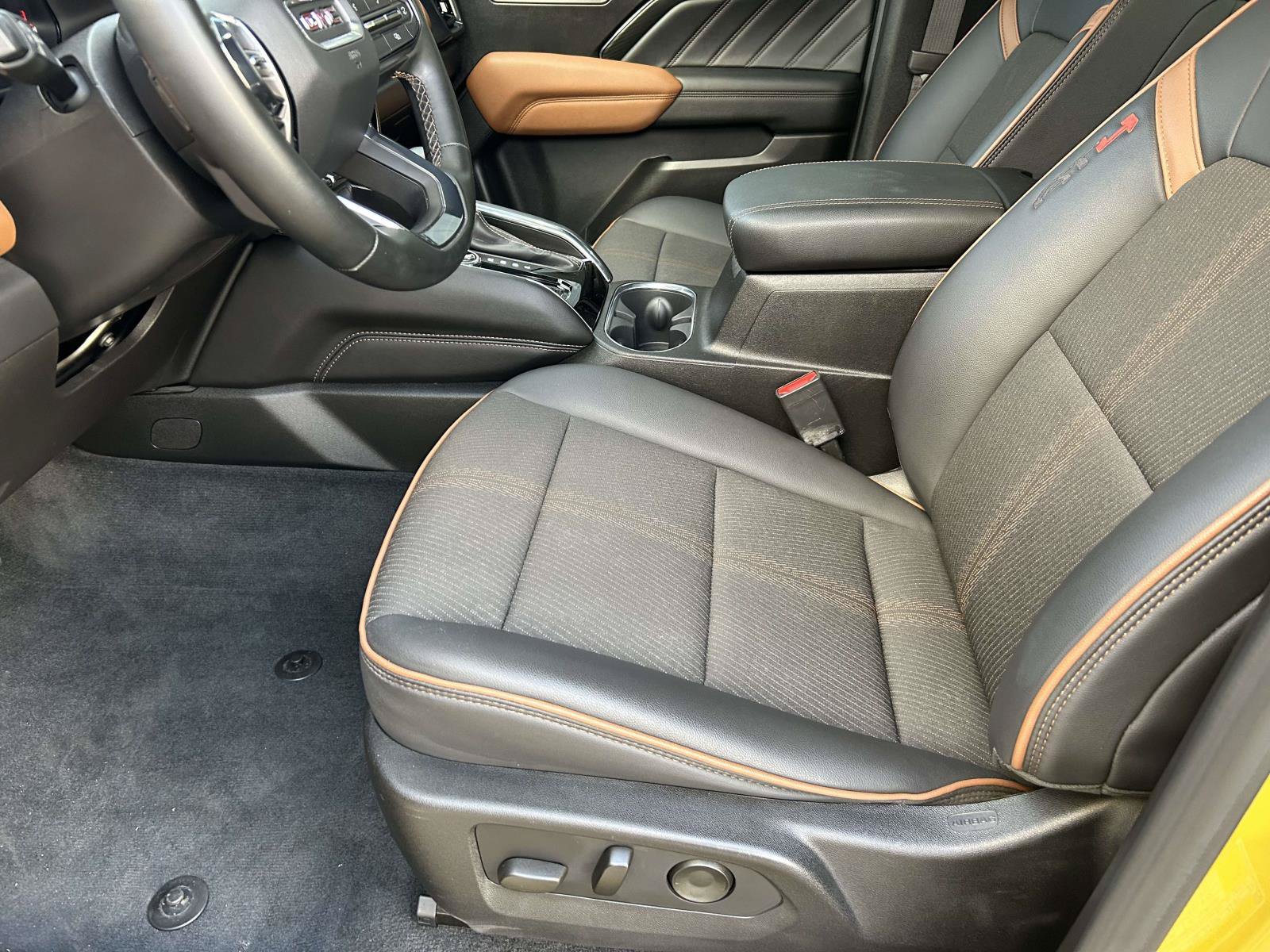2024 GMC Canyon AT4 - Photo 17